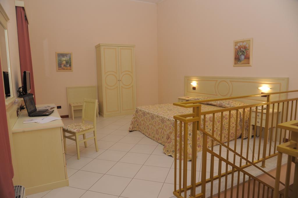 Hotel Plazza Porcari