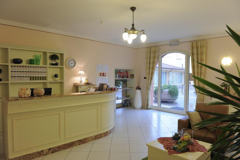 Hotel Plazza Porcari