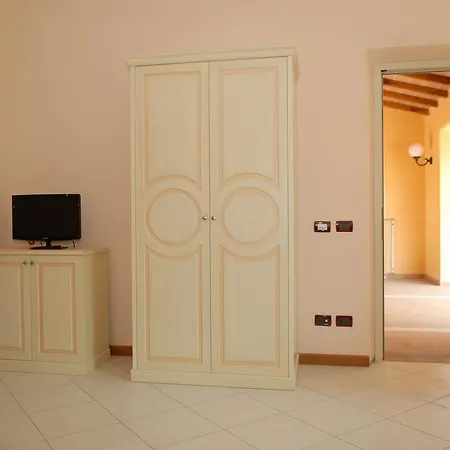 Hotel Plazza Porcari Habitación foto